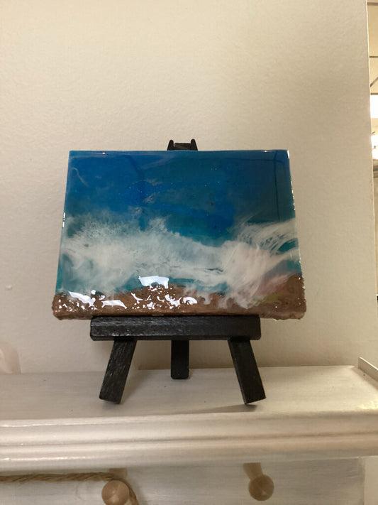 Mini beach scene w/ easel