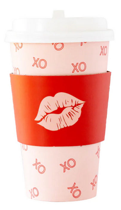 LIPS TO go cup