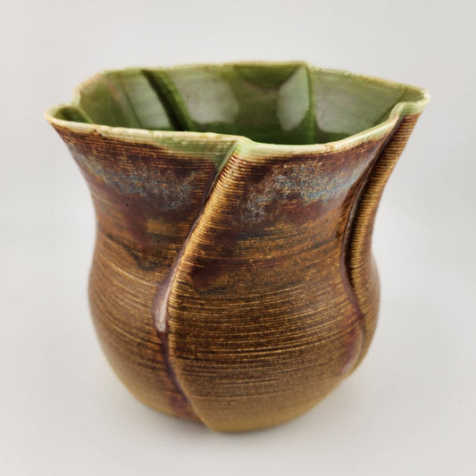 Low tulip vase