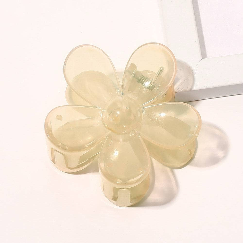 yellow daisy claw clip