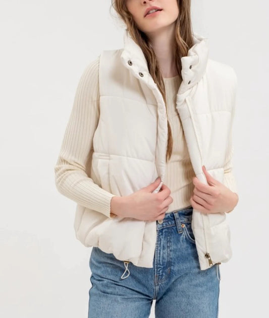 Ivory Puffer Vest S