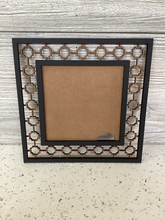 Single Square Frame Design