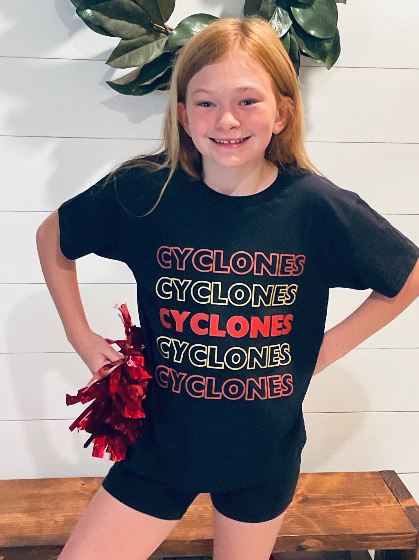 Cyclones t-shirt Youth Medium