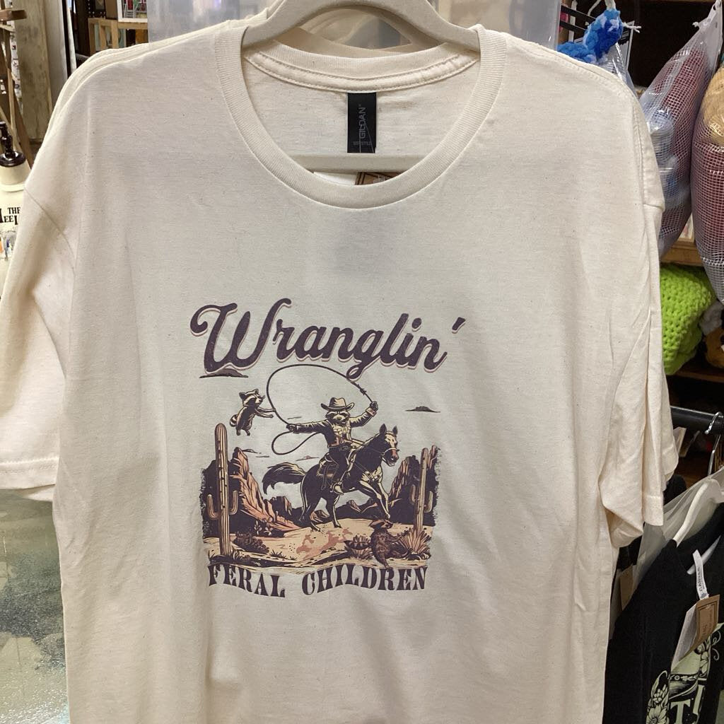 Wranglin' Feral Chidlren Large t-shirt