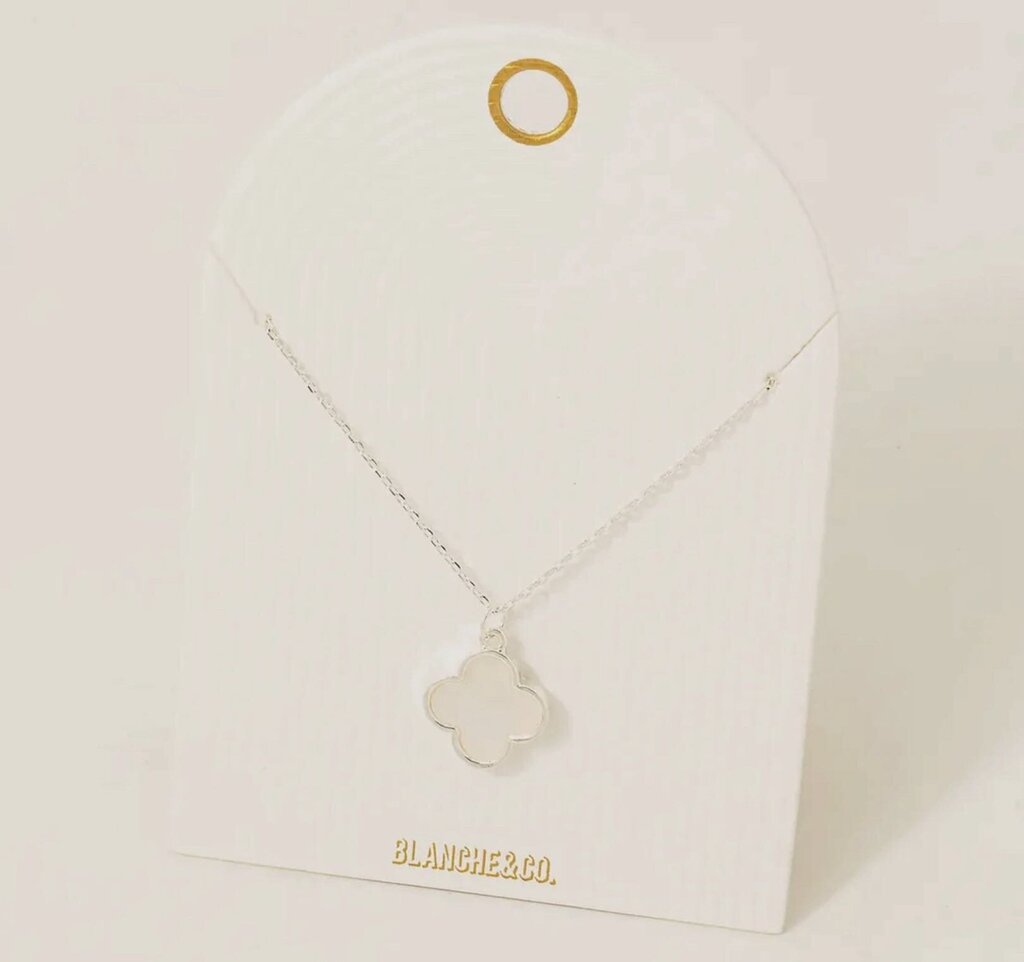 Pearl Clover Pendant Silver
