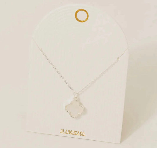 Pearl Clover Pendant Silver