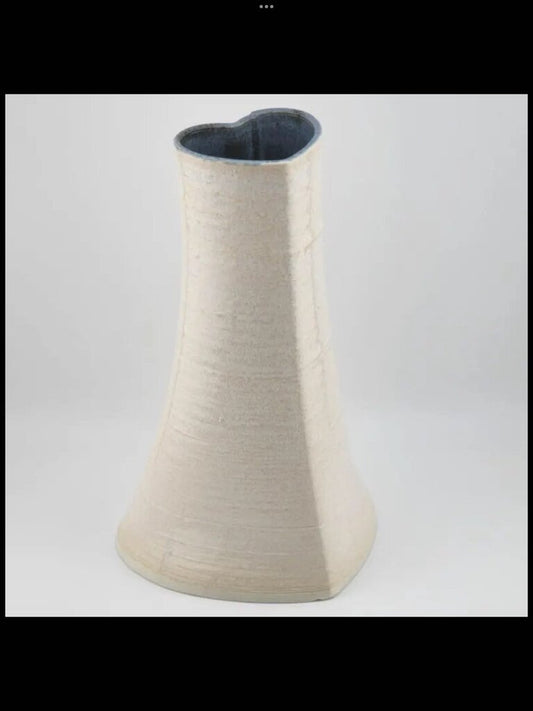 White heart vase