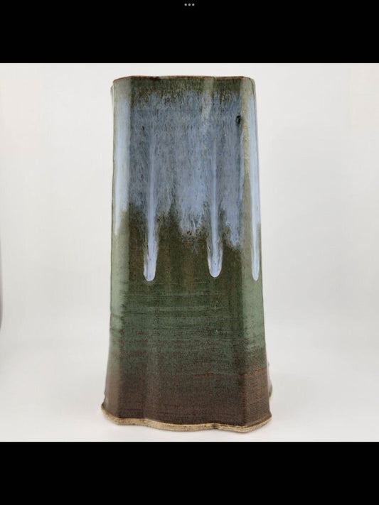 Natural tower decor piece