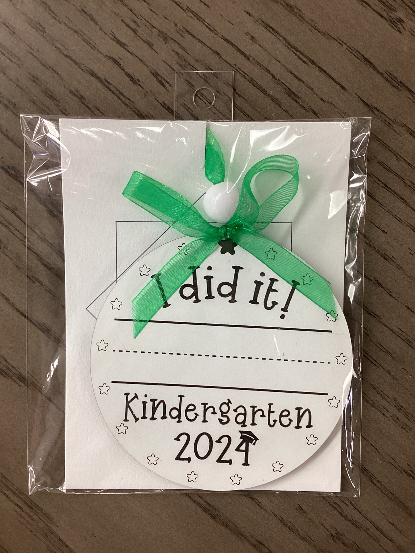 I did it! Kindergarten Keepsake Ornament