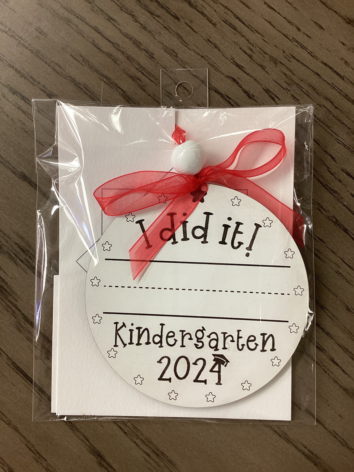 I did it! Kindergarten Keepsake Ornament